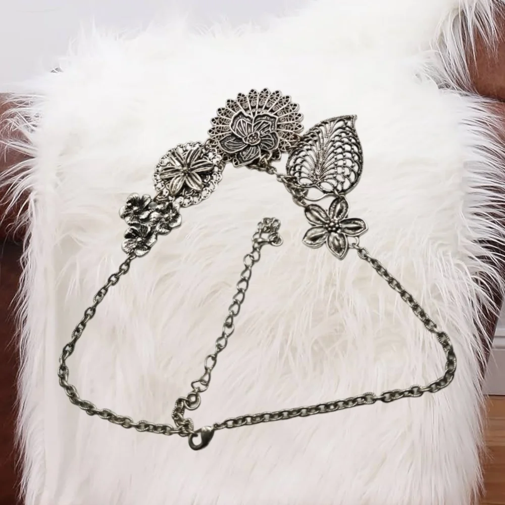 .🎄10/$20. Premier Designs ~ Gun Metal Gray Botanical Flower Plant  Necklace - Picture 3 of 6